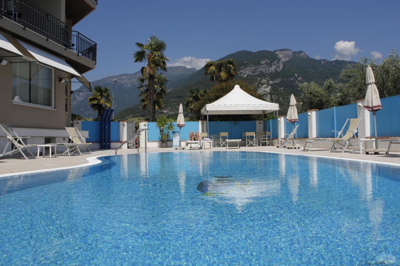 Hotel Angelini 토르볼레 외부 사진