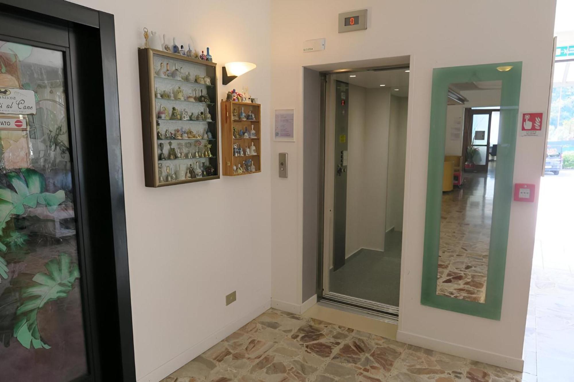 Hotel Angelini 토르볼레 외부 사진
