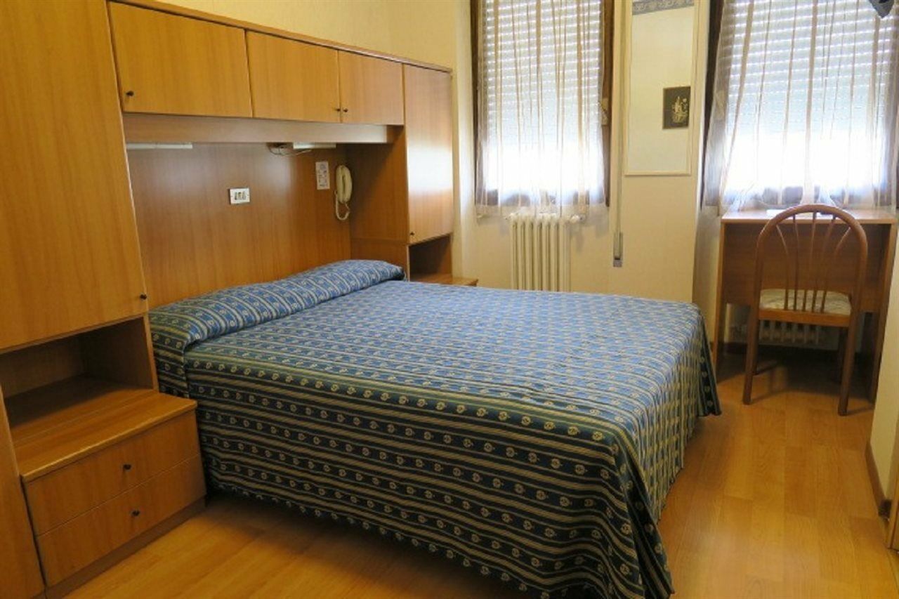 Hotel Angelini 토르볼레 외부 사진